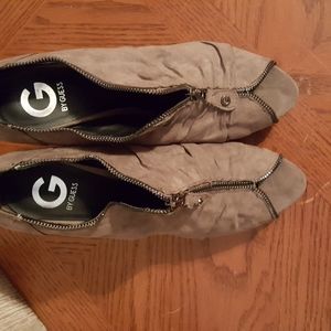 G by Guess Pumps